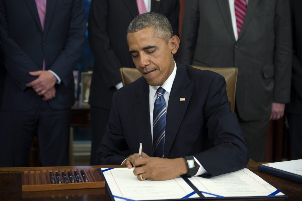 Obama firma una ley contra el robo de secretos comerciales